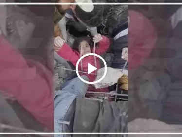 شاهد بالفيديو لحظة استخراج طفلة من تحت الأنقاض جنوب إدلب - وكالة ستيب نيوز