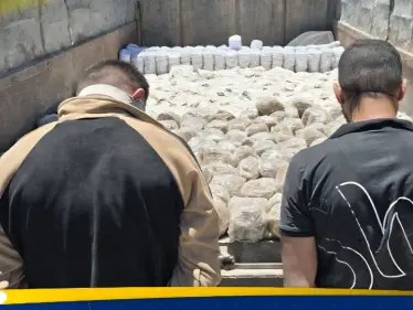 جملة مطبوعة على أكياس مخدرات مضبوطة في سوريا تثير ضجة - وكالة ستيب نيوز