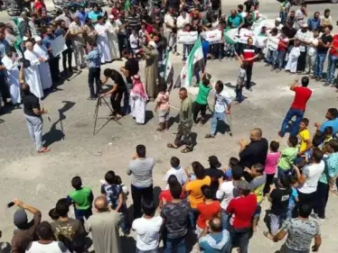 أهالي درعا ينتفضون مجددًا بوجه الأسد، ومجهولون يُهاجمون مسيرة مؤيّدة!! - وكالة ستيب نيوز