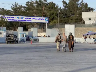 بريطانيا تدعو لأمرين هامين.. وفرنسا تكشف الهدف من إنشاء منطقة "آمنة" في كابل - وكالة ستيب نيوز