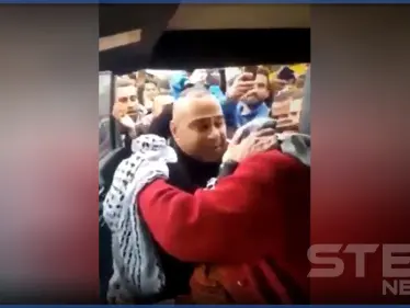 بالفيديو|| ما حقيقة فيديو أم فلسطينية لم يتحمل قلبها رؤية ابنها بعد 20 عاماً من الاعتقال - وكالة ستيب نيوز