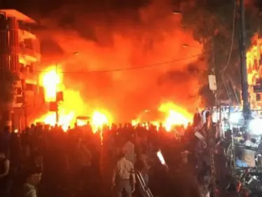 بالفيديو|| انفجار في حي الكرادة وسط بغداد.. والقوات الأمنية تغلق مداخل المنطقة - وكالة ستيب نيوز