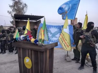 بدء مؤتمر صحفي لـ قوات قسد أمام سجن غويران للكشف عن مجريات الأحداث فيه خلال الأيام الماضية - وكالة ستيب نيوز