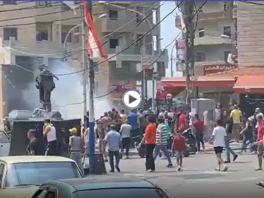 بالفيديو | في احتجاج على الانهيار.. قتلى وجرحى بمواجهات مع الجيش في طرابلس - وكالة ستيب نيوز