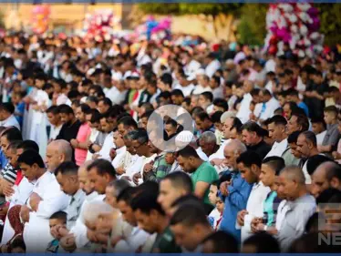 "اجري يا شيخ".. هروب إمام مسجد من الشرطة بعد إمامته صلاة العيد (فيديو) - وكالة ستيب نيوز