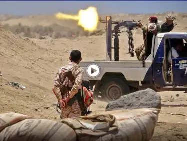 بالفيديو||اشتباكات مسلحة عنيفة بين قوتين عسكريتين جنوبي اليمن تخلّف قتلى وجرحى - وكالة ستيب نيوز