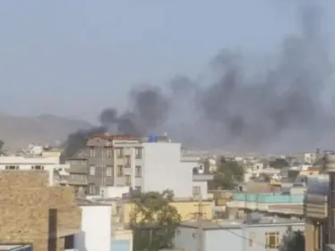 انفجار عنيف يهز محيط مطار كابل... غارة أمريكية لتصفية انتحاري تخلّف قتلى والعشرات من المصابين (فيديو) - وكالة ستيب نيوز