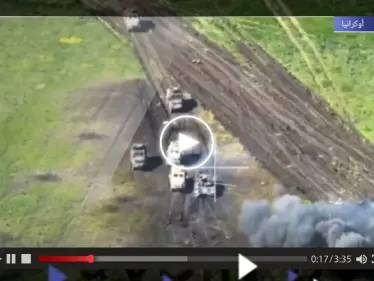 دبابة روسية تهاجم بمفردها رتلاً من المدرعات الأوكرانية وتدمرها في معركة واحدة (فيديو) - وكالة ستيب نيوز