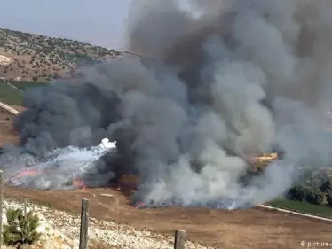 أدرعي يكشف عدد القذائف التي أطلقها حزب الله وأماكن سقوطها.. وجعجع يصف وضع الجنوب بـ