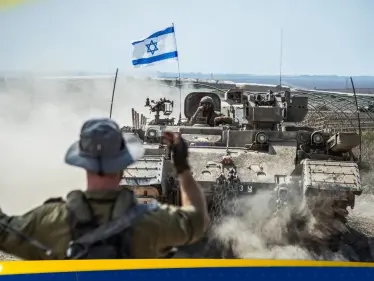 الجيش الإسرائيلي يخير 10 قادة من كتيبة تابعة لـ حماس بين أمرين.. وينشر صورهم مع تحذير أخير - وكالة ستيب نيوز