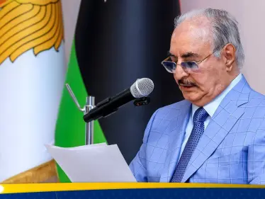 حفتر يتحدث عن الحل الوحيد للأزمة الليبية بعيداً عن التدخلات الخارجية - وكالة ستيب نيوز