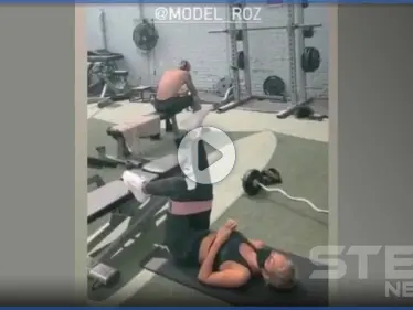 بالفيديو|| بنادٍ رياضي وبطنٍ مكشوف.. السعودية مودل روز تعلم متابعيها كيفية المحافظة على "مؤخرتهم"! - وكالة ستيب نيوز