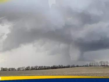 بالفيديو|| أعاصير مدمرة تضرب جنوب ووسط أمريكا.. وتحذيرات من فيضانات مفاجئة - وكالة ستيب نيوز