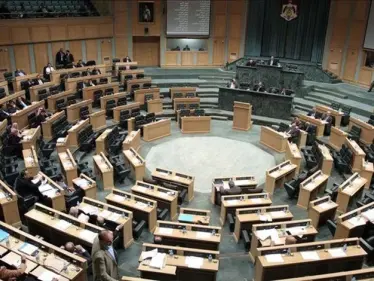 جلسة طارئة لمجلس النواب حول أحداث مستشفى السلط الجديد بالأردن - وكالة ستيب نيوز