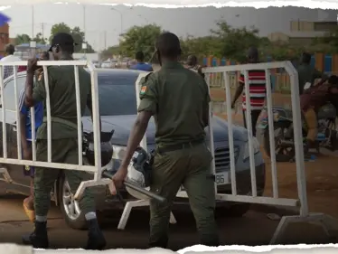 وثائق من المجلس العسكري تكشف مصير سفير فرنسا وزوجته بالنيجر - وكالة ستيب نيوز