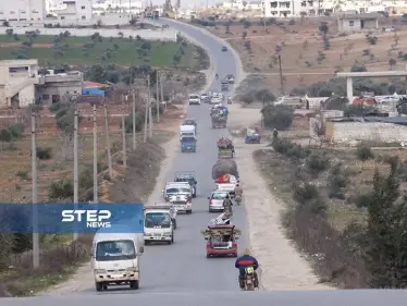 شاهد بالصور حركة نزوح كثيفة من مناطق جبل الزاوية وريف سراقب باتجاه الحدود مع تركيا هربا من القصف الروسي والسوري - وكالة ستيب نيوز