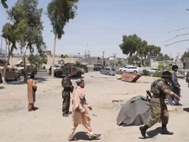 طالبان تدخل قندهار ثاني أكبر مدن البلاد.. وموسكو تكشف موقفها من معارك أفغانستان وتدعو لأمرٍ هام - وكالة ستيب نيوز