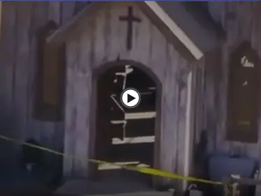 بالفيديو|| مشهد تمثيلي تحول لمأساة.. أليك بالدوين يقتل مصورة ويصيب المخرج أثناء تصوير فيلم "راست" - وكالة ستيب نيوز