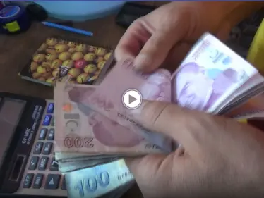 بأرقام قياسية .. تدهور الليرة التركية أمام الدولار يزيد من معاناة السوريين شمال إدلب - وكالة ستيب نيوز