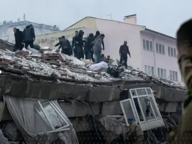 خبير جيولوجي يحذّر من "عاصفة زلازل" تستمر لعام ويكشف عن أمرٍ إيجابي وحيد - وكالة ستيب نيوز