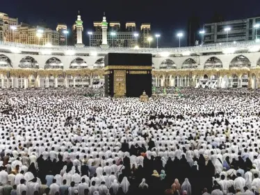 بالفيديو|| لأول مرة منذ عامين صلاة الفجر بالحرم المكي فجر اليوم "تراصاً".. وشروط دخول الحرمين - وكالة ستيب نيوز