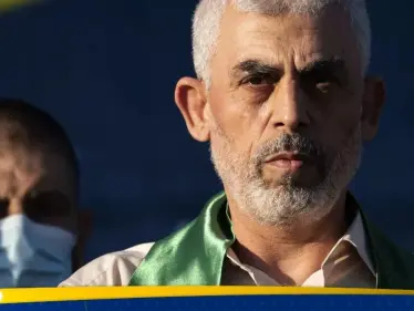 صحيفة عبرية تتحدث عن انقطاع الاتصال بين السنوار وقيادة حماس في الخارج - وكالة ستيب نيوز