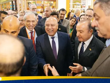 خلال معرض فوود أفريكا.. وزير مصري يمازح رجل سوري ويعرض عليه الجنسية - وكالة ستيب نيوز