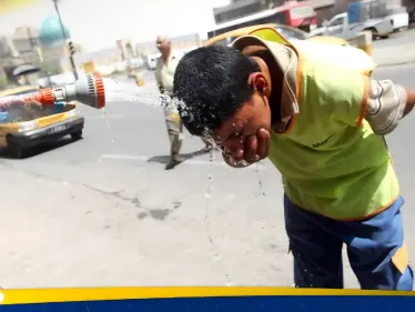 موجة حر قاسية تجتاح دولة عربية وتؤدي إلى عطل رسمية في عدة محافظات - وكالة ستيب نيوز