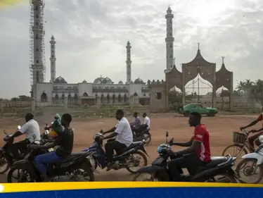 عشرات القتلى بهجوم "واسع النطاق" على مسجد في بوركينا فاسو - وكالة ستيب نيوز