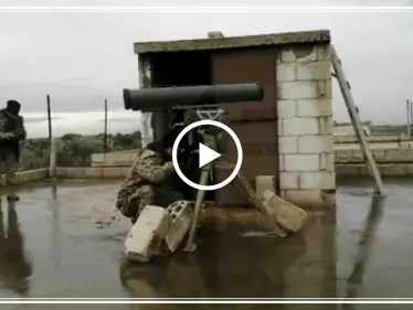 بالفيديو|| مقاتل يوثّق لحظة قصف المعارضة بصاروخ كورنيت من جبهة معرة النعمان - وكالة ستيب نيوز