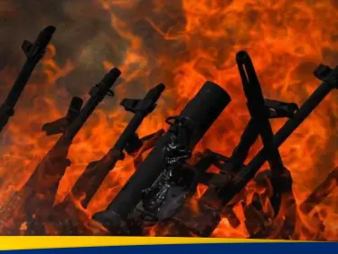 شاهد|| مقاتلو حزب العمال الكردستاني "يحرقون أسلحتهم" ضمن مراسم شمال العراق - وكالة ستيب نيوز