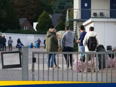 خطة النمسا لترحيل لاجئين إلى سوريا تنهار في أول اختبار - وكالة ستيب نيوز