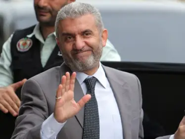 رداً على منتقديه.. وزير العمل اللبناني يشرح قراره حول عمل الفلسطينيين في لبنان - وكالة ستيب نيوز