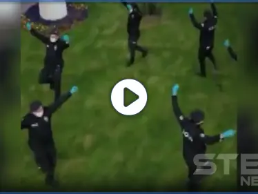 بالرقص الشعبي والغناء.. الشرطة التركية تواسي القاطنين بالحجر المنزلي(فيديو) - وكالة ستيب نيوز