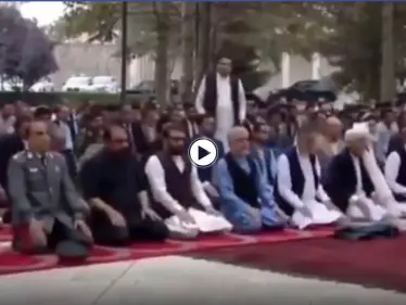 بالفيديو|| خلال بثٍّ مباشر.. هجوم صاروخي قرب القصر الرئاسي الأفغاني خلال إقامة غني صلاة عيد الأضحى مع كبار المسؤولين - وكالة ستيب نيوز