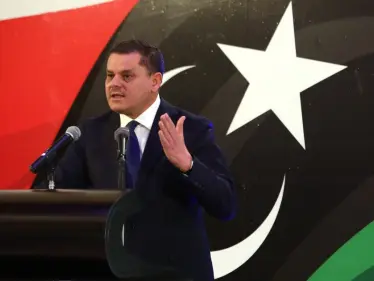 بعد سحب البرلمان الليبي الثقة من حكومته.. الدبيبة يدعو كافة الشعب إلى الخروج للتظاهر - وكالة ستيب نيوز