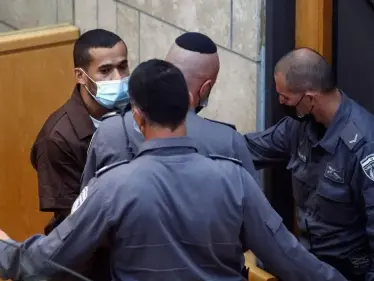 محكمة الصلح تصدر قراراً بشأن الأسيرين الفلسطينيين.. ومحامي انفيعات يكشف تفاصيلاً جديدة - وكالة ستيب نيوز