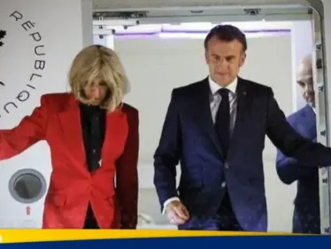 شاهد|| بريجيت تصفع ماكرون في غفلة منه وتثير ضجة في فرنسا - وكالة ستيب نيوز