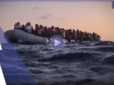 بالفيديو||تشبثوا بالصخور ونجا منهم القليل.. عشرات القتلى بغرق قارب مهاجرين قبالة سواحل اليونان - وكالة ستيب نيوز