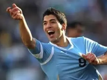 لويس سواريز.. أول لاعب غير أوروبي يحرز لقب أفضل لاعب في البريميرليغ - وكالة ستيب نيوز