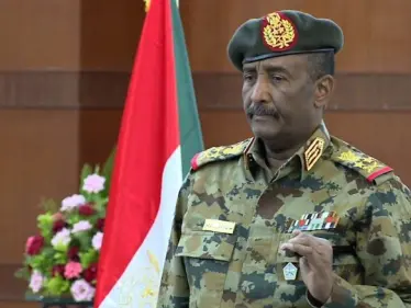 لتهدئة الوضع.. قائد الجيش السوداني يصدر أوامر جديدة - وكالة ستيب نيوز