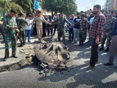 سبقتها أصوات انفجارات.. أجسام غريبة تتساقط على مدينة شمال إيران - وكالة ستيب نيوز