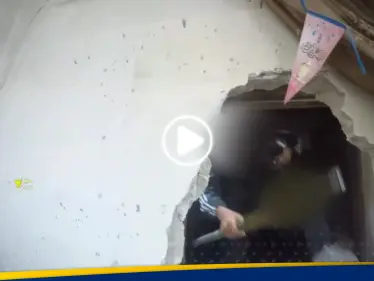 شاهد|| خرجوا من بين الأزقة.. سرايا القدس توثق لحظة استهداف قوة إسرائيلية متحصنة بمبنى في خان يونس - وكالة ستيب نيوز