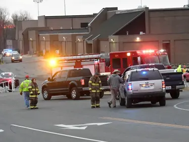 الشرطة الأمريكية تعتقل شخصاً يرتدي سترة مضادة للرصاص عقب قتله 4 أشخاص بفلوريدا - وكالة ستيب نيوز