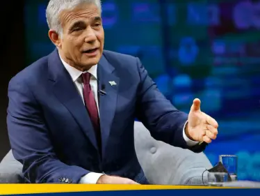 يائير لابيد يؤيد دعوة عائلات الرهائن للإضراب يوم الأحد - وكالة ستيب نيوز