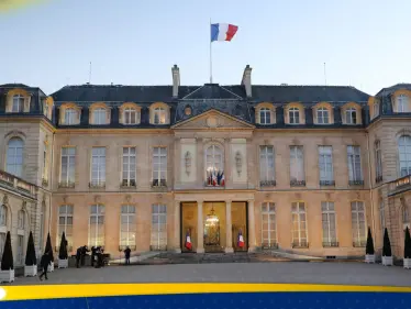 بعد متحف اللوفر.. الشرطة الفرنسية توقف شبكة سرقت من قصر الإليزيه - وكالة ستيب نيوز