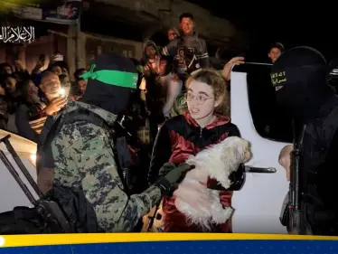 رهينة إسرائيلية محرّرة تكشف لأوّل مرّة تجربتها في أسر حماس رفقة كلبتها - وكالة ستيب نيوز