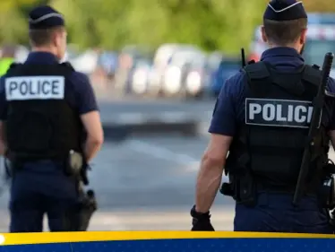 قوات حفظ الأمن الفرنسية تقتل رجلاً من جنسية عربية هدد شرطيين بـ"سكين جزار" في باريس - وكالة ستيب نيوز