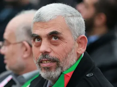 في أول إطلالة إعلامية على الهواء.. السنوار يتحدث عن قوة حماس ودولة عربية كانوا على تنسيقٍ تام معها خلال المعارك الأخيرة - وكالة ستيب نيوز