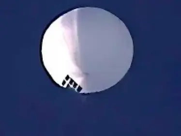 الجيش الأمريكي يتتبع بالونا غامضا جديدا فوق الأراضي الأمريكية - وكالة ستيب نيوز